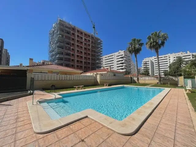 3 soveværelse Villa til salg i El Campello med swimmingpool garage - € 469.000 (Ref: 9883866)