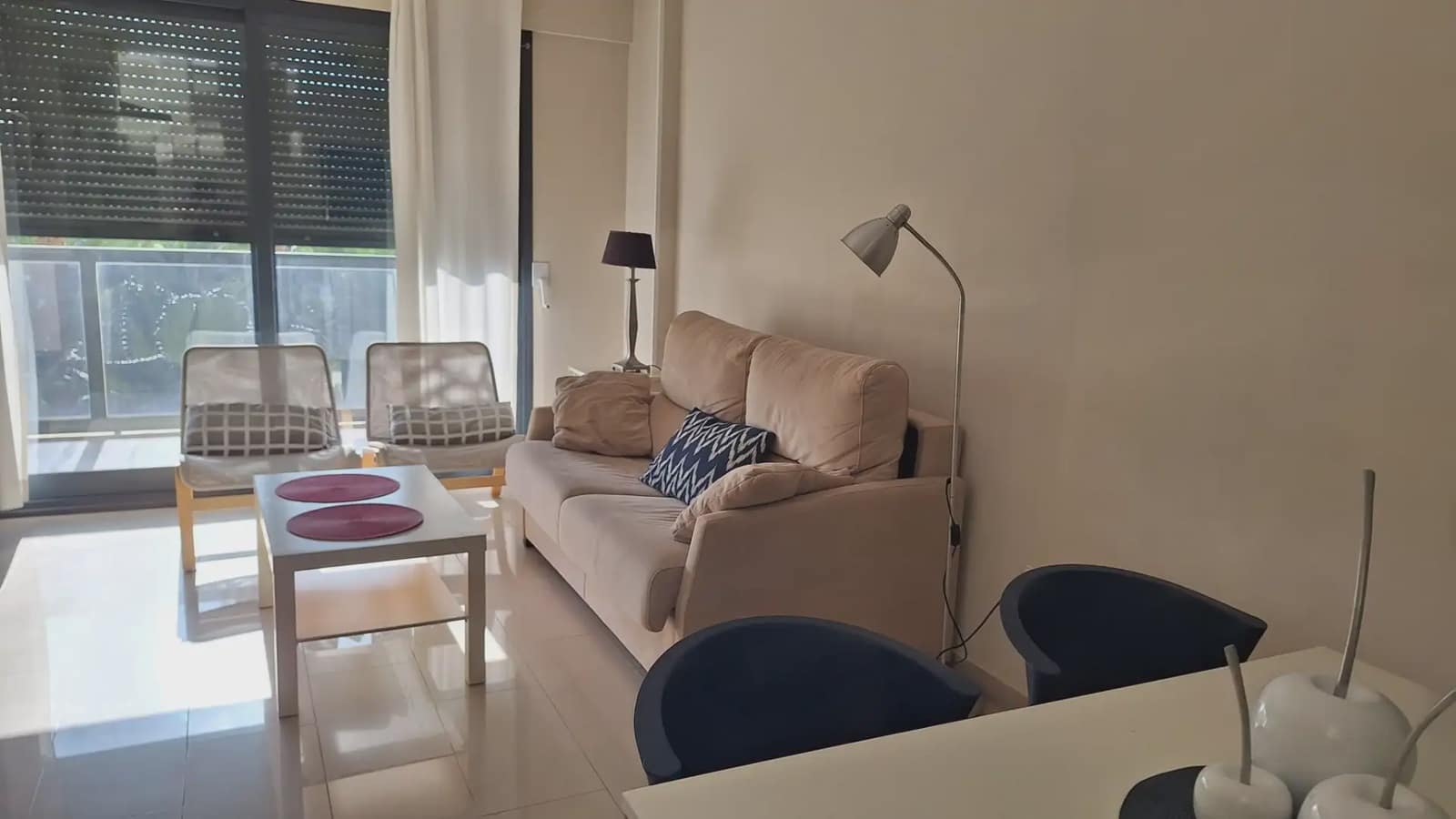 1 makuuhuone Asunto vuokrattavana paikassa Alicante kaupunki mukana uima-altaan 
autotalli - 1 360 € (Ref: 9889613)