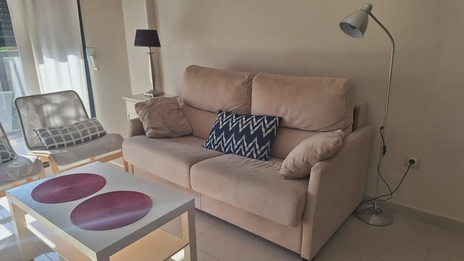 1 makuuhuone Asunto vuokrattavana paikassa Alicante kaupunki mukana uima-altaan 
autotalli - 1 360 € (Ref: 9889613)