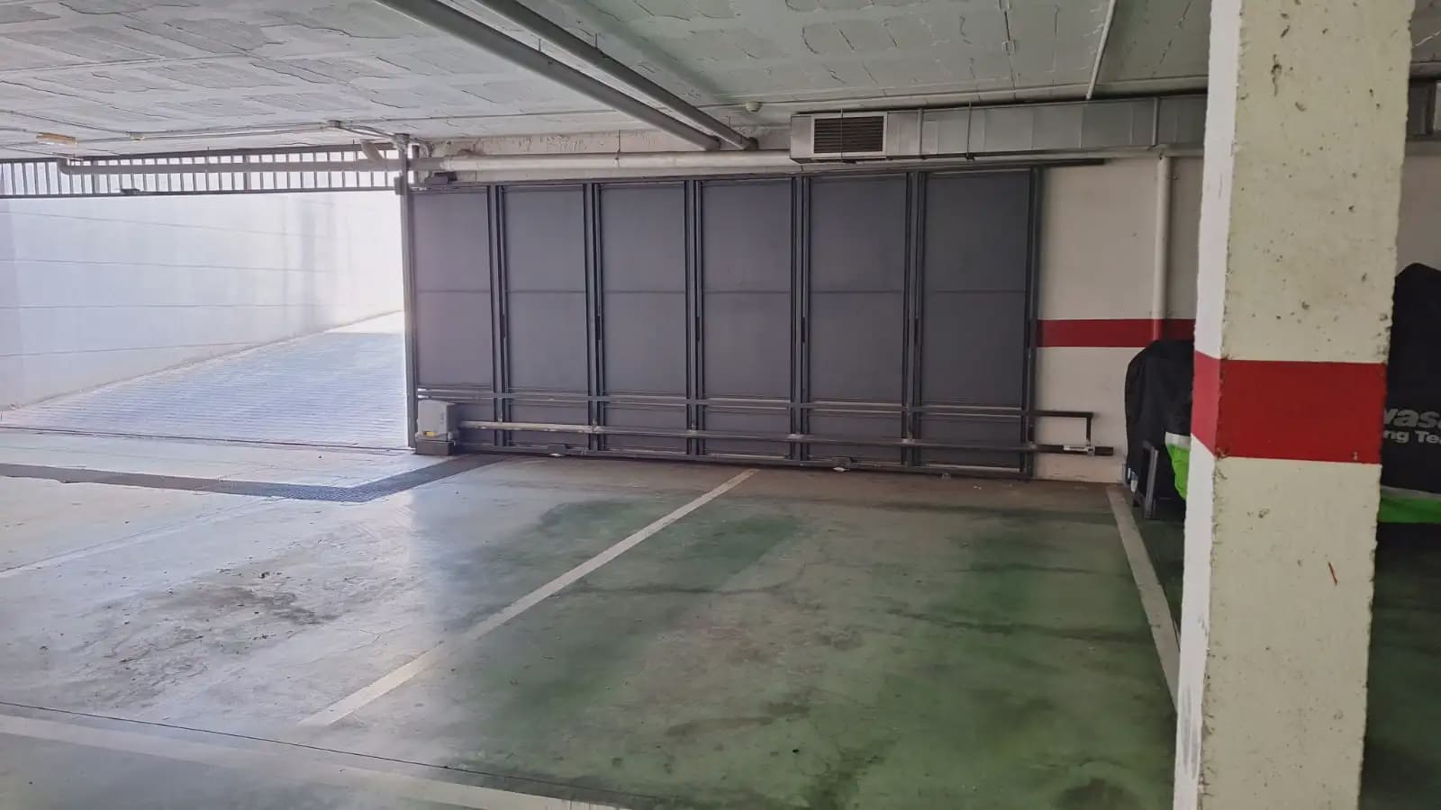 1 bedroom Flat for rent in Alicante / Alacant city with pool garage - € 1,360 (Ref: 9893298)
