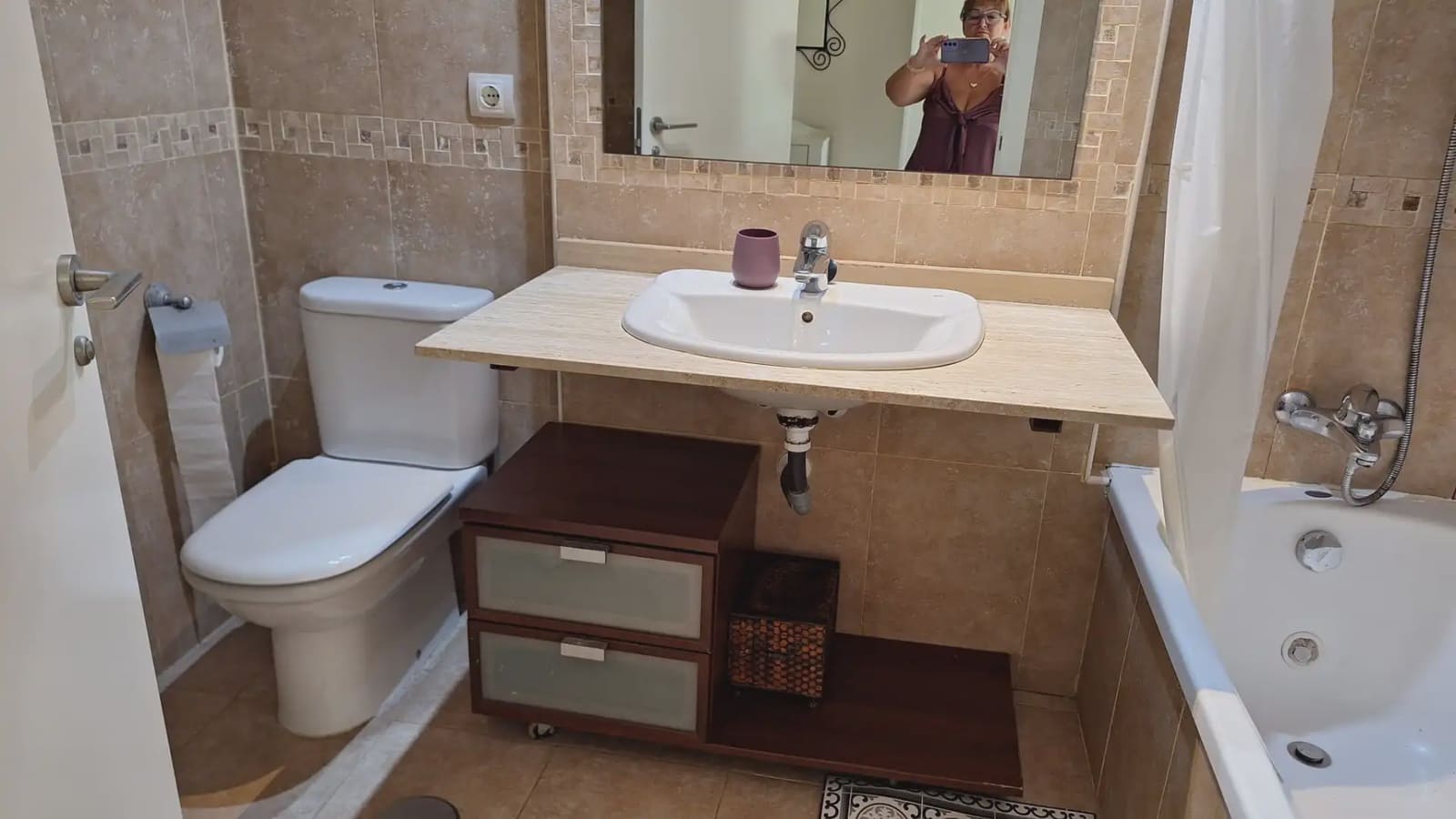 1 bedroom Flat for rent in Alicante / Alacant city with pool garage - € 1,360 (Ref: 9893298)