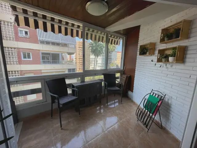 2 camera da letto Appartamento da affittare in Alicante citta con piscina garage - 900 € (Rif: 9895654)