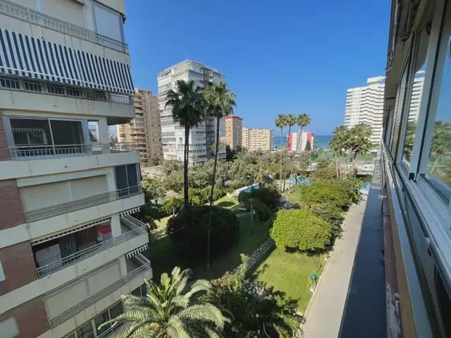 2 camera da letto Appartamento da affittare in Alicante citta con piscina garage - 900 € (Rif: 9895654)