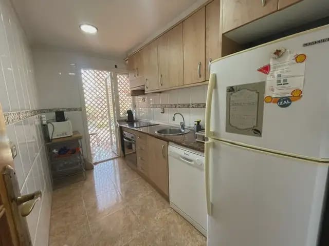 2 camera da letto Appartamento da affittare in Alicante citta con piscina garage - 900 € (Rif: 9895654)