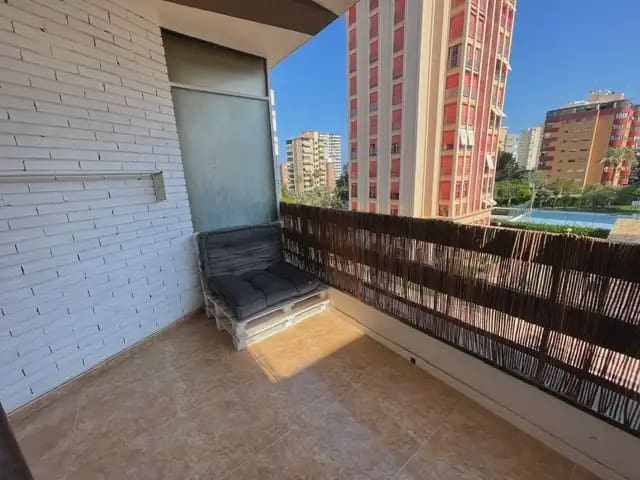 2 camera da letto Appartamento da affittare in Alicante citta con piscina garage - 900 € (Rif: 9895654)