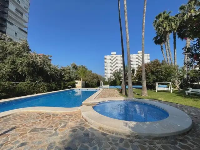 2 camera da letto Appartamento da affittare in Alicante citta con piscina garage - 900 € (Rif: 9895654)