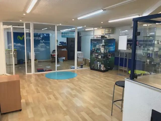 Komercyjne do wynajęcia w Miasto Alicante / Alacant - 2 800 € (Ref: 9902581)