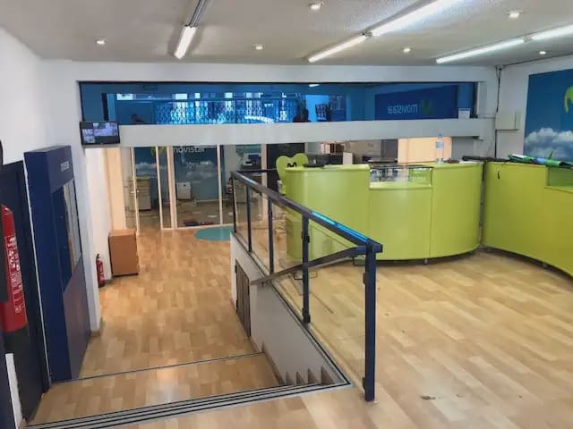 Komercyjne do wynajęcia w Miasto Alicante / Alacant - 2 800 € (Ref: 9902581)