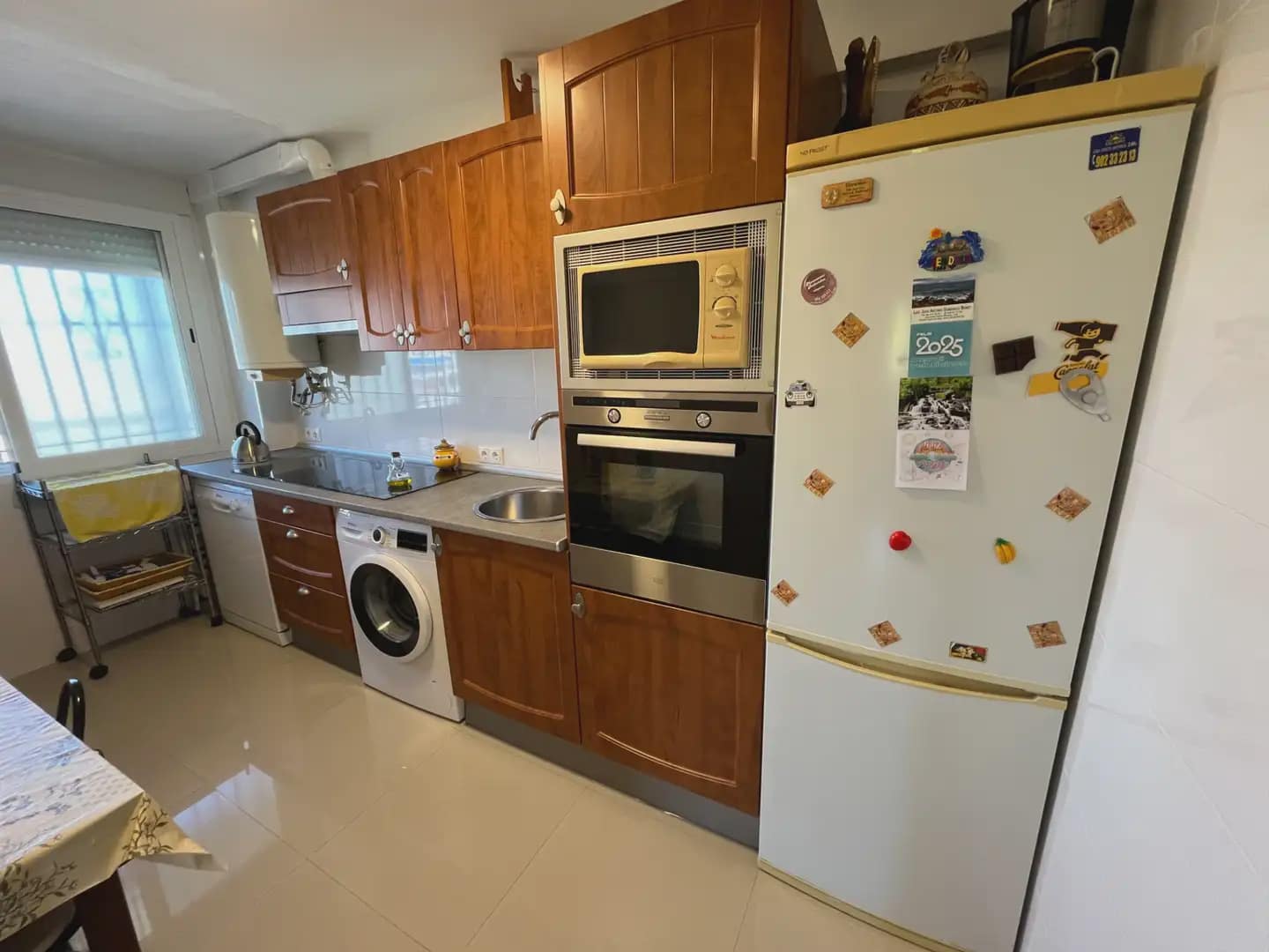 3 bedroom Flat for sale in Alicante / Alacant city with pool garage - € 370,000 (Ref: 9912273)