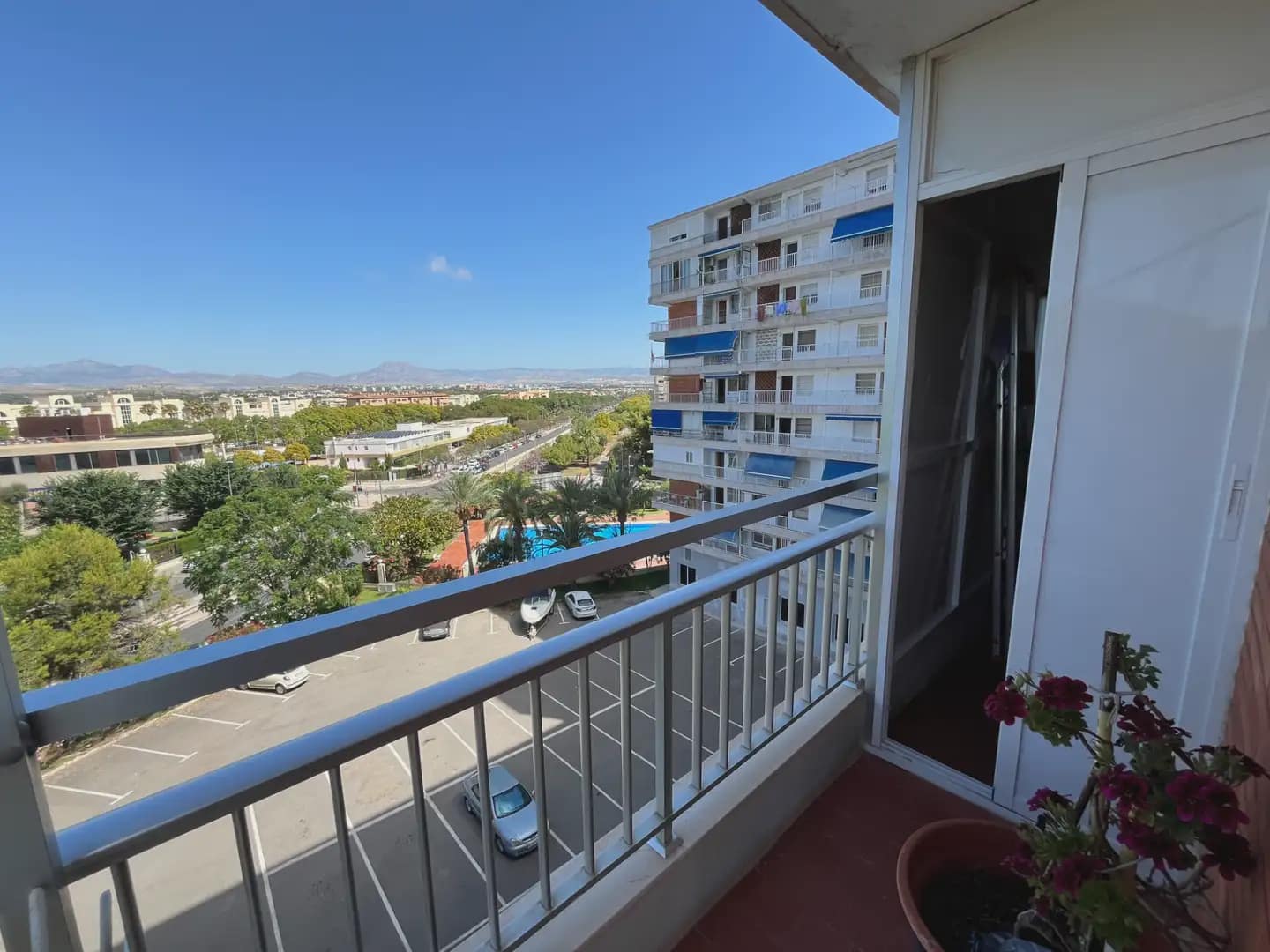 3 bedroom Flat for sale in Alicante / Alacant city with pool garage - € 370,000 (Ref: 9912273)