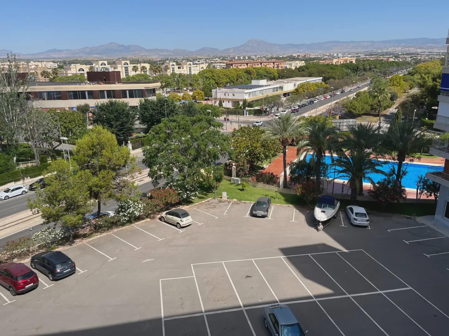 3 bedroom Flat for sale in Alicante / Alacant city with pool garage - € 370,000 (Ref: 9912273)