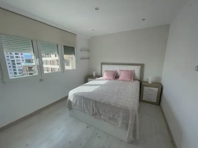 1 camera da letto Appartamento da affittare in Alicante citta con piscina garage - 1.100 € (Rif: 9912274)
