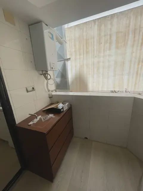 4 sovrum Lägenhet att hyra i Alicante stad med garage - 2 000 € (Ref: 9915057)