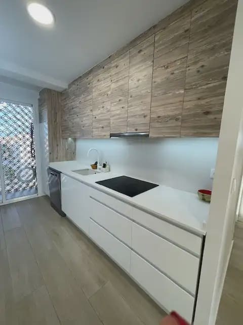 2 slaapkamer Flat te huur in Alicante stad met garage - € 1.500 (Ref: 9915058)