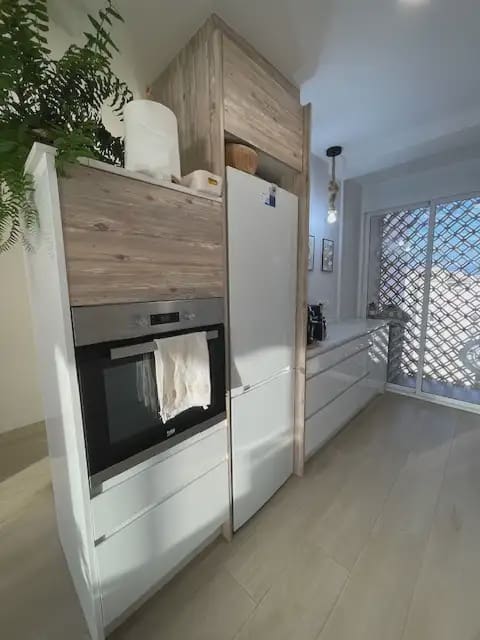 2 slaapkamer Flat te huur in Alicante stad met garage - € 1.500 (Ref: 9915058)