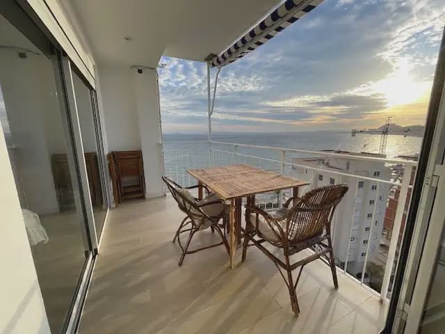 2 slaapkamer Flat te huur in Alicante stad met garage - € 1.500 (Ref: 9915058)