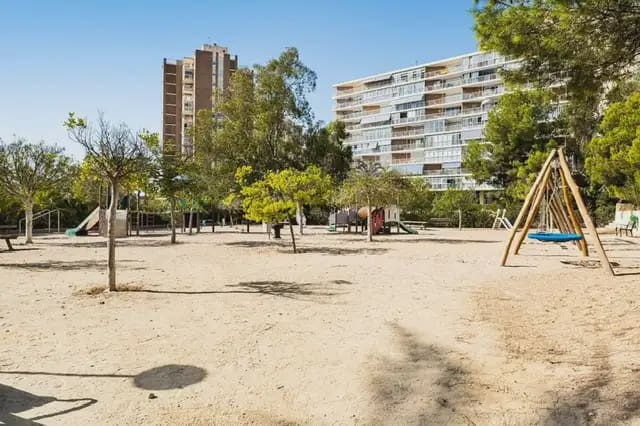 3 bedroom Flat for sale in El Campello with pool garage - € 450,000 (Ref: 9919188)