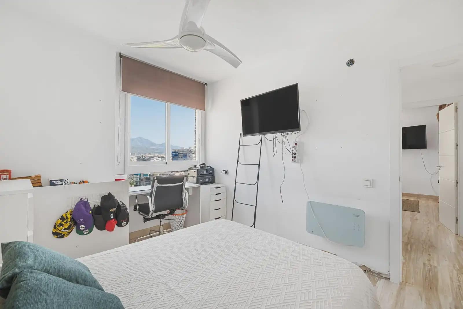 3 bedroom Flat for sale in El Campello with pool garage - € 450,000 (Ref: 9919188)