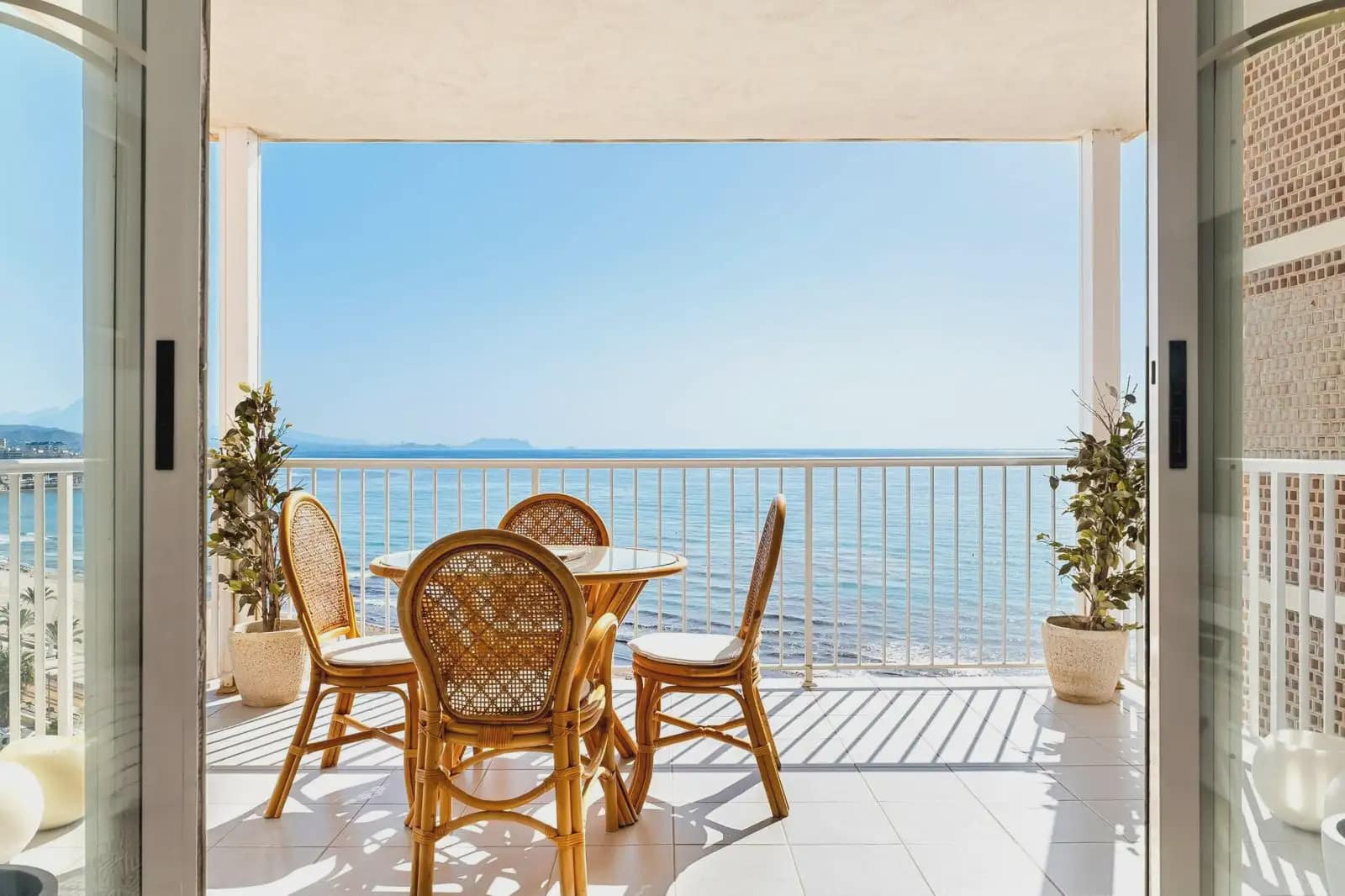 3 bedroom Flat for sale in El Campello with pool garage - € 450,000 (Ref: 9919188)