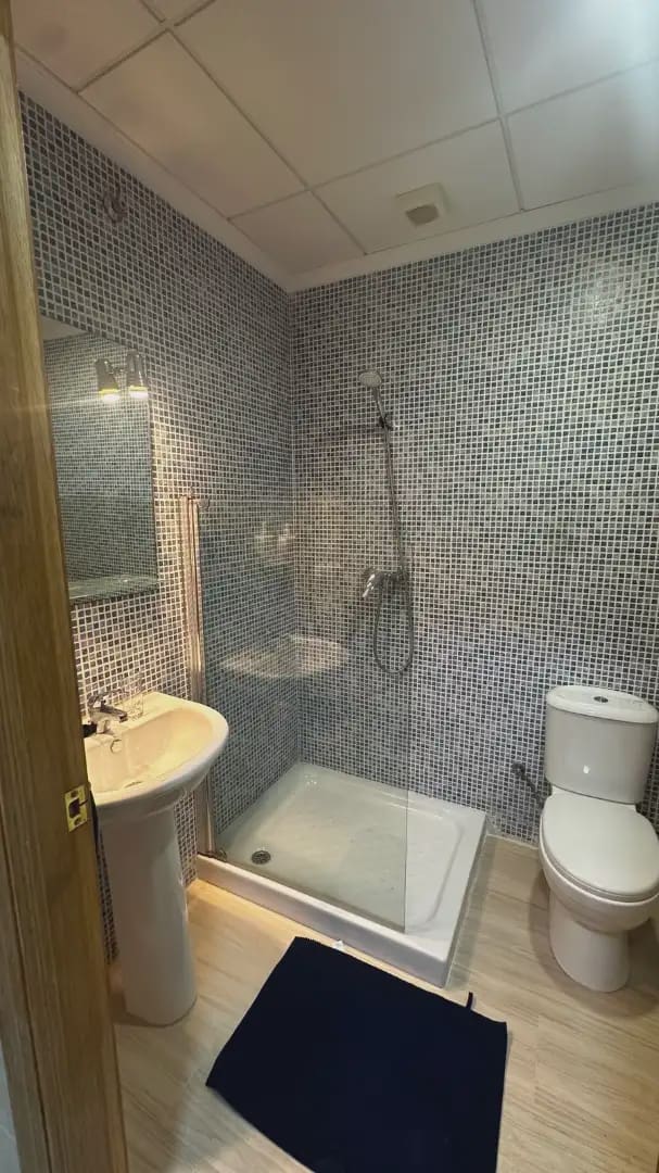 2 Zimmer Wohnung zu vermieten in Alicante / Alacant Stadt mit Pool Garage - 1.150 € (Ref: 9919190)