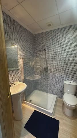 2 Zimmer Wohnung zu vermieten in PAU, Alicante / Alacant Stadt mit Pool Garage - 1.150 € (Ref: 9919190)