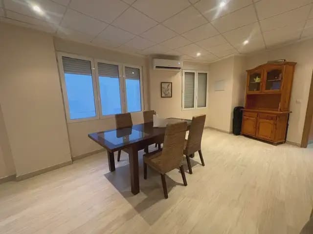 2 slaapkamer Flat te huur in PAU, Alicante stad met zwembad garage - € 1.150 (Ref: 9919190)