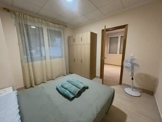 2 slaapkamer Flat te huur in PAU, Alicante stad met zwembad garage - € 1.150 (Ref: 9919190)