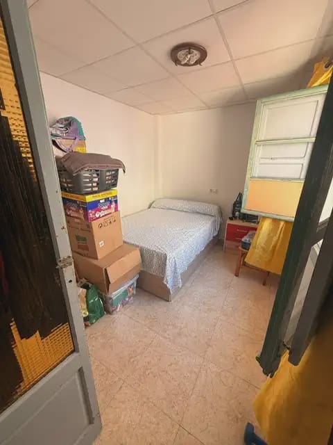 4 soveværelse Lejlighed til salg i Alicante by - € 210.000 (Ref: 9926500)