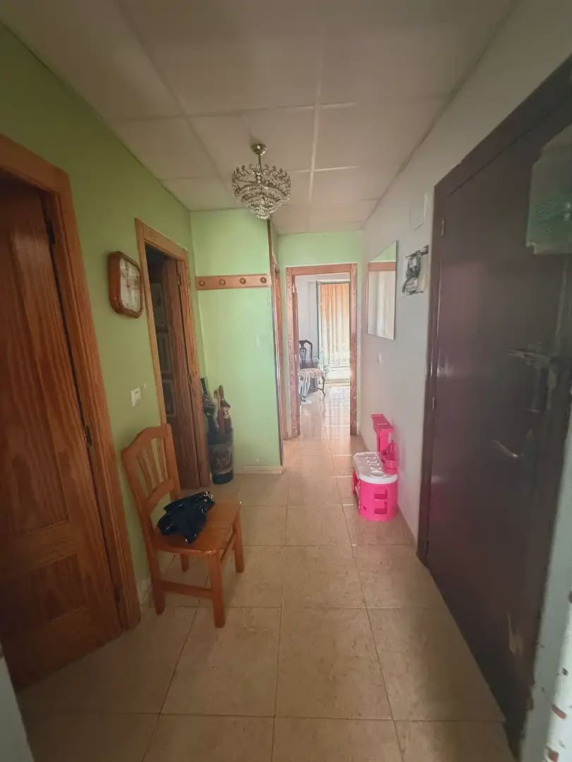 4 soveværelse Lejlighed til salg i Alicante by - € 210.000 (Ref: 9926500)