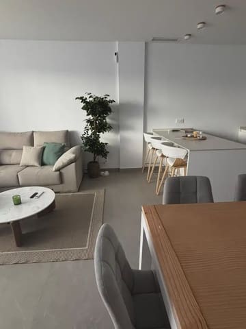 3 sovrum Lägenhet att hyra i Playa de Muchavista, El Campello med pool garage - 1 250 € (Ref: 9926588)