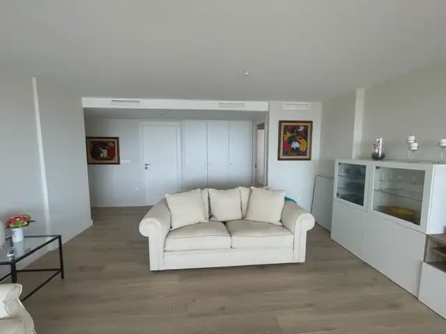 3 bedroom Flat for rent in Alicante / Alacant city with pool garage - € 2,000 (Ref: 9926589)