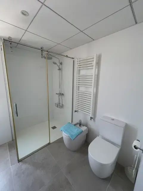 3 bedroom Flat for rent in Alicante / Alacant city with pool garage - € 2,000 (Ref: 9926589)