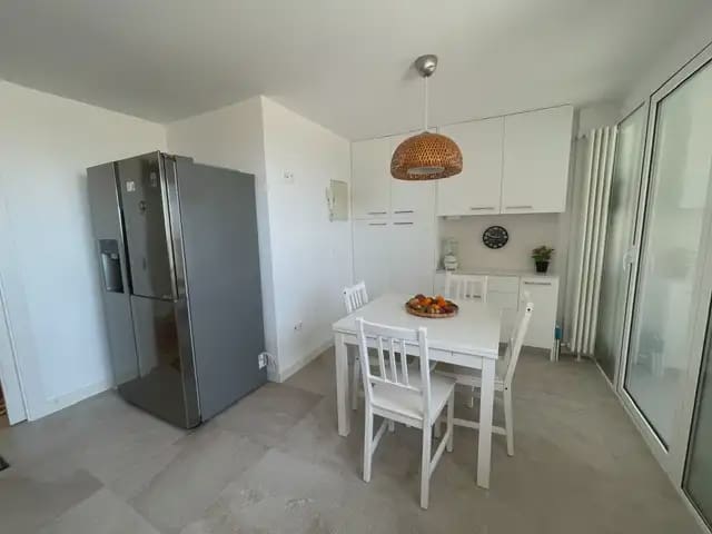 3 bedroom Flat for rent in Alicante / Alacant city with pool garage - € 2,000 (Ref: 9926589)