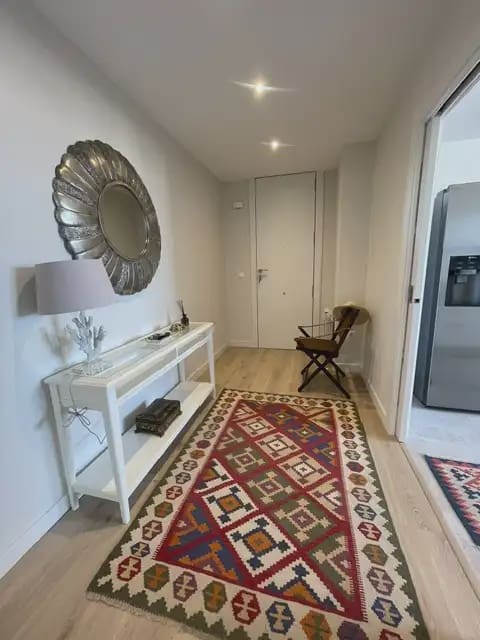 3 bedroom Flat for rent in Alicante / Alacant city with pool garage - € 2,000 (Ref: 9926589)