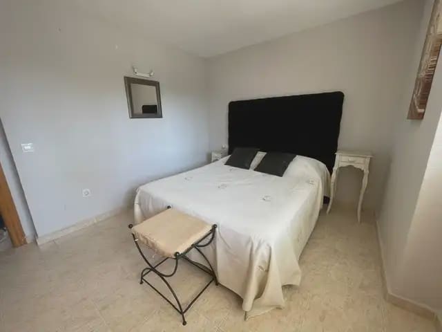 3 quarto Apartamento para venda em Alicante cidade com piscina garagem - 368 000 € (Ref: 9935317)