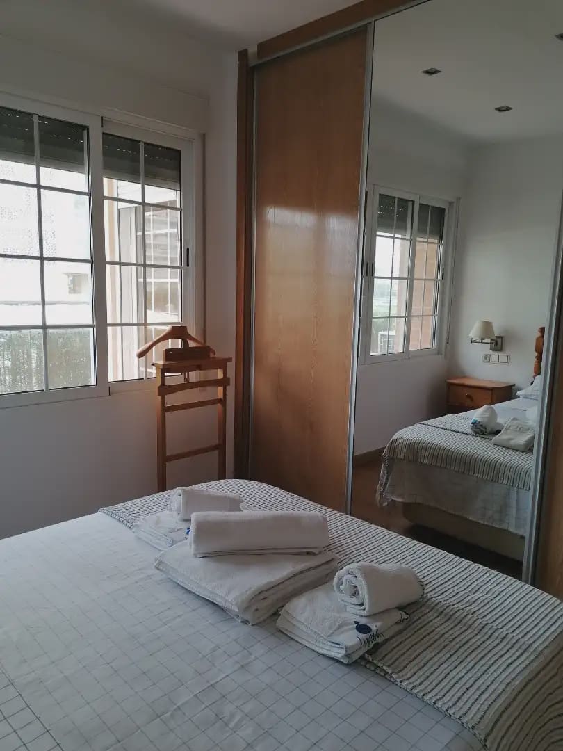 1 bedroom Flat for rent in Alicante / Alacant city with garage - € 1,550 (Ref: 9941572)