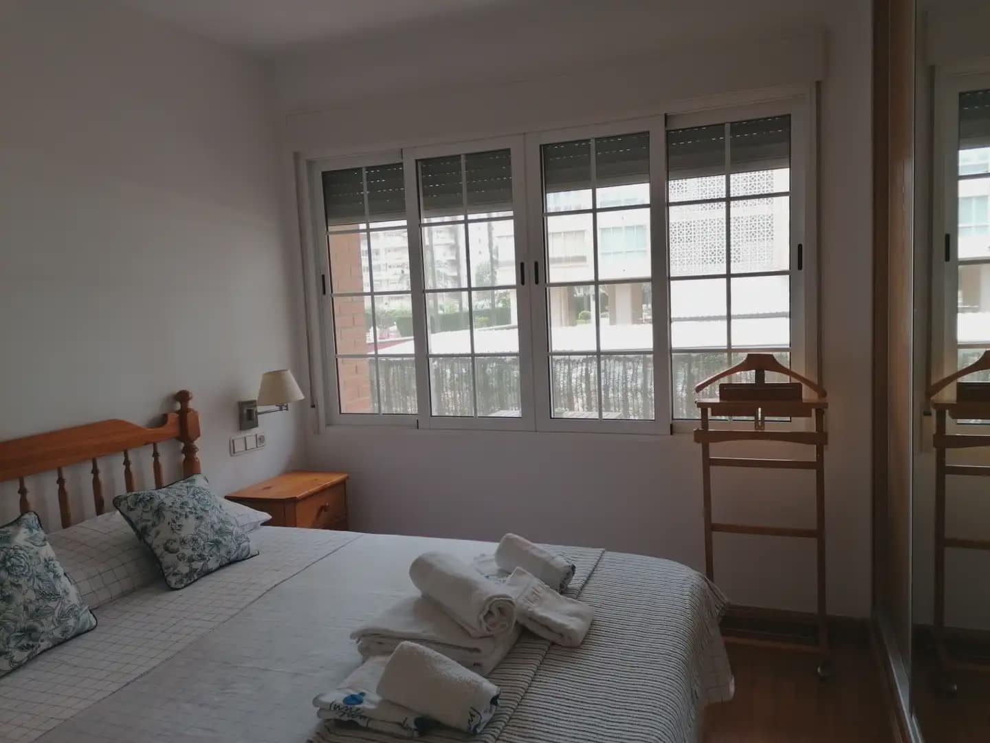 1 bedroom Flat for rent in Alicante / Alacant city with garage - € 1,550 (Ref: 9941572)