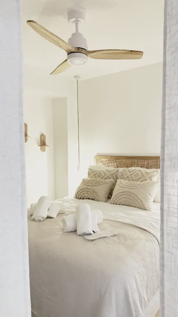 Studio for rent in Alicante / Alacant city - € 1,500 (Ref: 9941635)