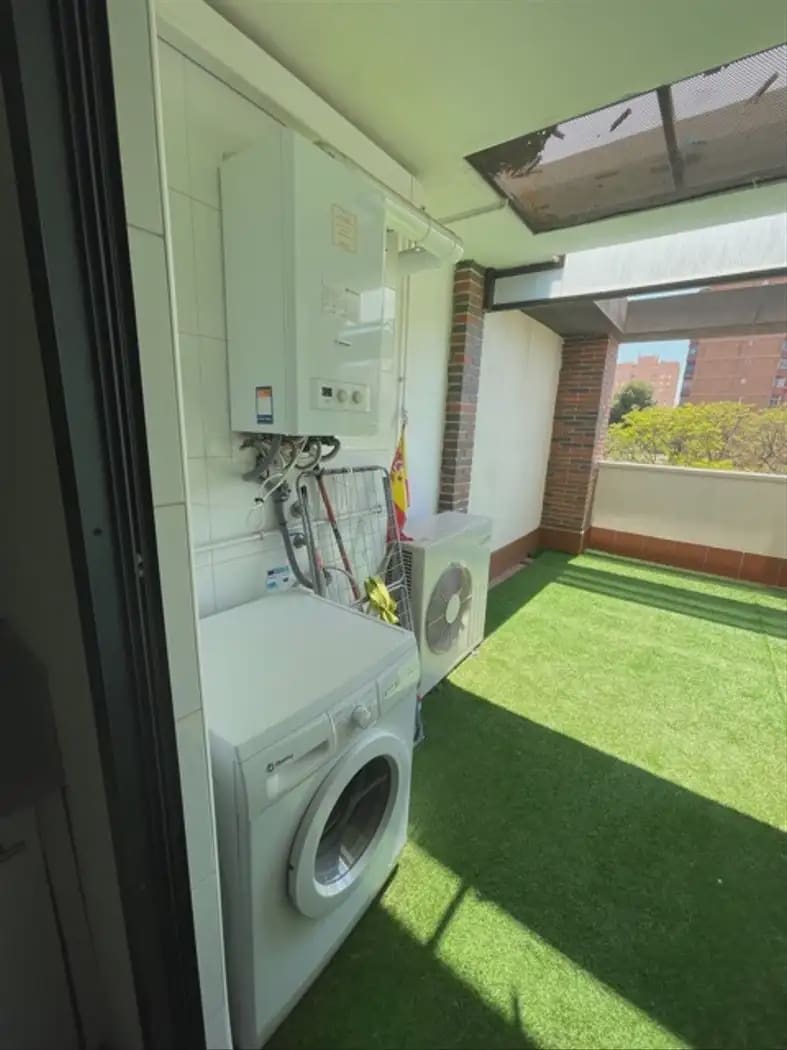 2 Zimmer Wohnung zu vermieten in Alicante / Alacant Stadt mit Pool Garage - 1.800 € (Ref: 9945002)
