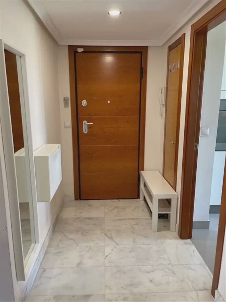 2 Zimmer Wohnung zu vermieten in Alicante / Alacant Stadt mit Pool Garage - 1.800 € (Ref: 9945002)