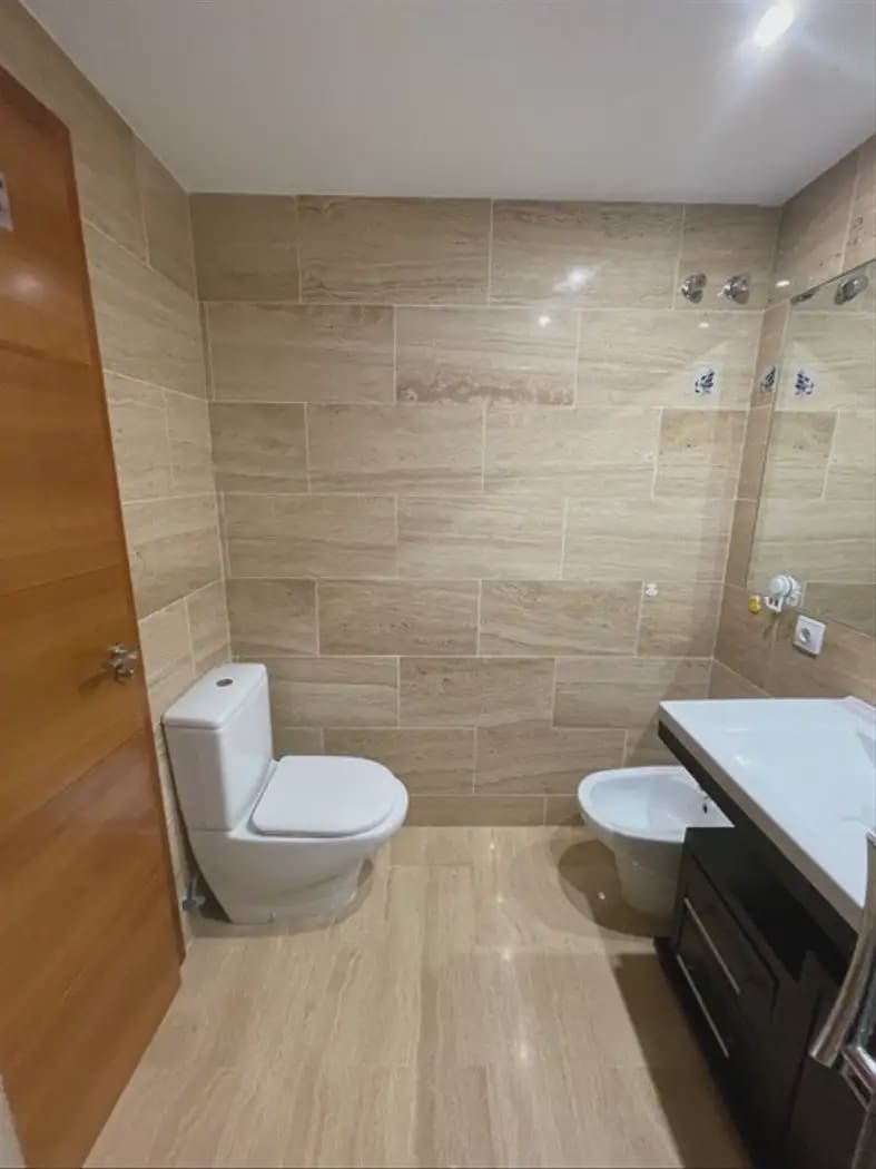 2 Zimmer Wohnung zu vermieten in Alicante / Alacant Stadt mit Pool Garage - 1.800 € (Ref: 9945002)
