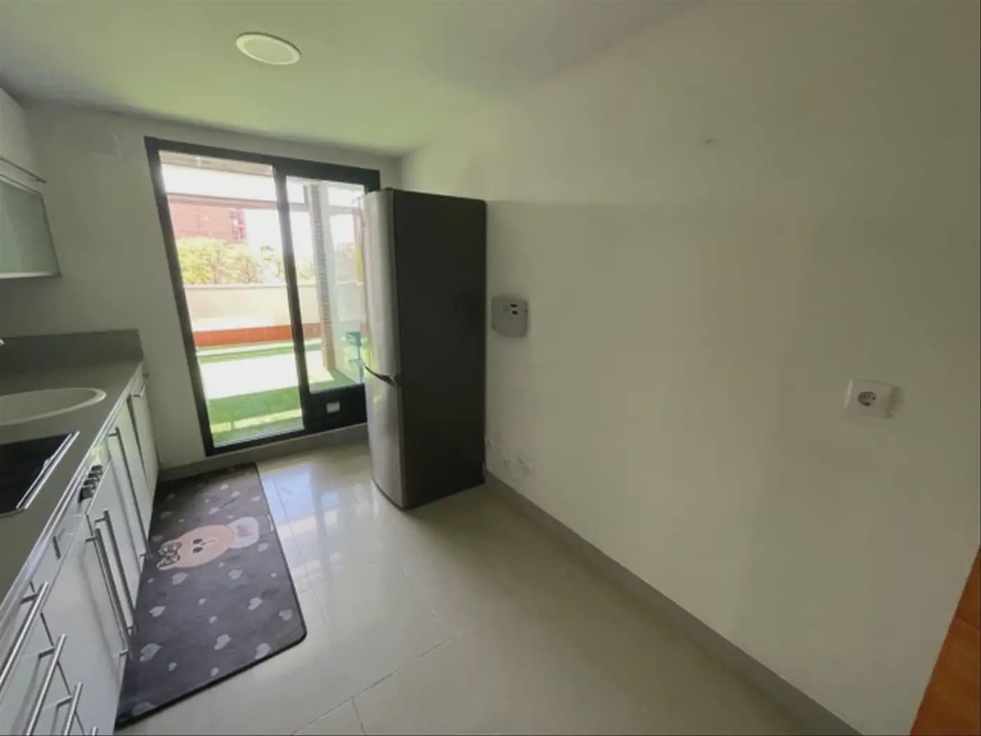 2 Zimmer Wohnung zu vermieten in Alicante / Alacant Stadt mit Pool Garage - 1.800 € (Ref: 9945002)