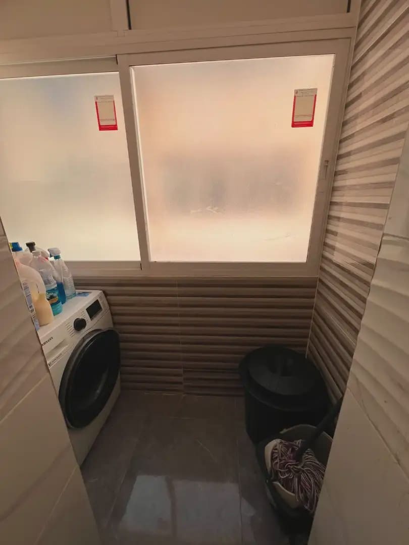 3 slaapkamer Flat te koop in Alicante stad - € 120.000 (Ref: 9946811)