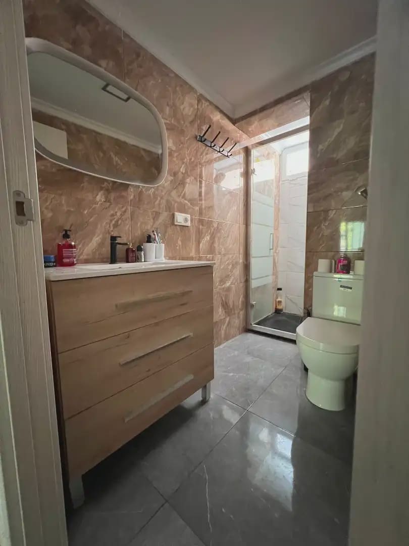 3 slaapkamer Flat te koop in Alicante stad - € 120.000 (Ref: 9946811)
