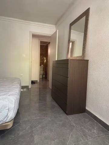 3 soverom Leilighet til salgs i Virgen del Remedio - Parque lo Morant, Alicante by - € 120 000 (Ref: 9946811)