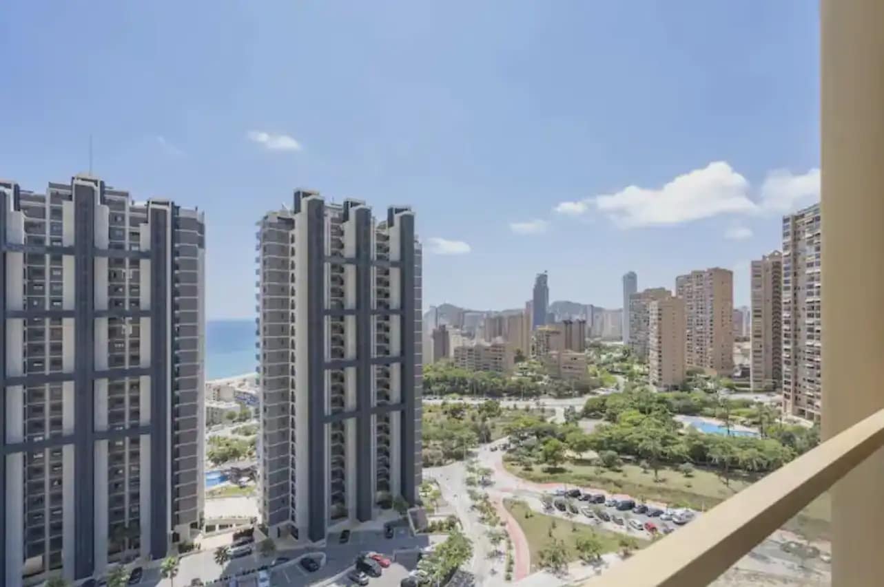 2 soveværelse Lejlighed til salg i Benidorm med swimmingpool garage - € 395.000 (Ref: 9953454)