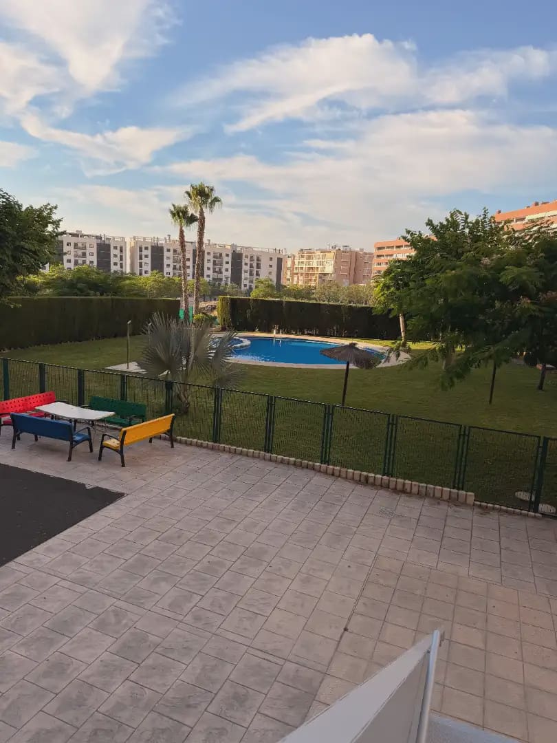 3 bedroom Flat for rent in Alicante / Alacant city with pool garage - € 1,380 (Ref: 9953609)