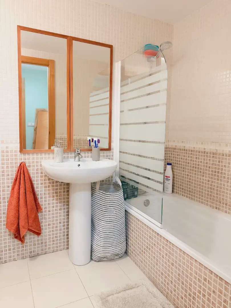 3 bedroom Flat for rent in Alicante / Alacant city with pool garage - € 1,380 (Ref: 9953609)
