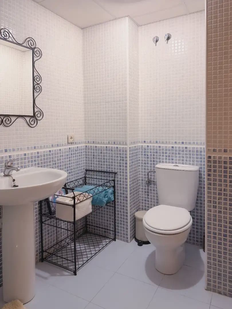 3 bedroom Flat for rent in Alicante / Alacant city with pool garage - € 1,380 (Ref: 9953609)