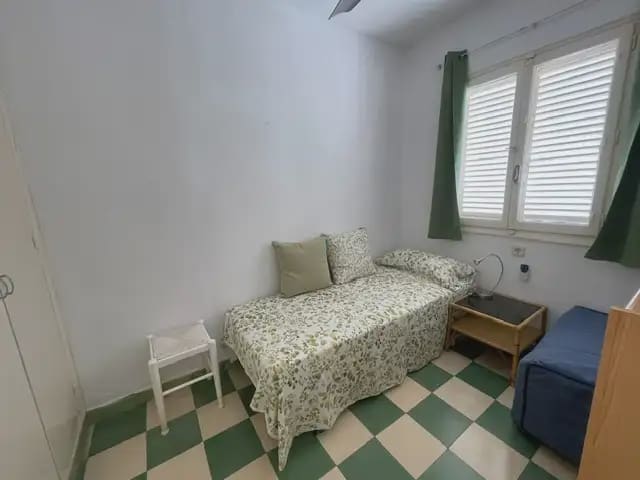3 bedroom Terraced Villa for rent in Alicante / Alacant city with garage - € 1,600 (Ref: 9961819)